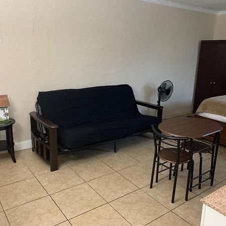 Quiet Cozy Efficiency Daire Hollywood Dış mekan fotoğraf